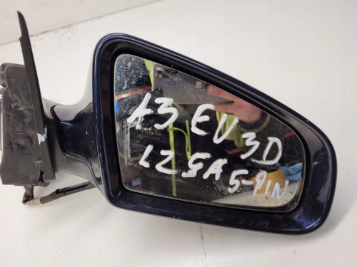 LUSTERKO ZEWNĘTRZNE PRAWE AUDI A3 8P LZ5A 5 PIN