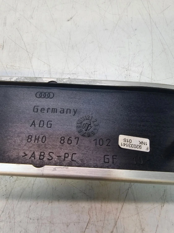 DEKOR BOCZKA PRAWY TYŁ AUDI A4 B6 CABRIO 8H0867102