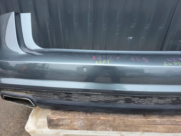 ZDERZAK TYŁ AUDI A6 C7 LIFT S LINE 6X PDC HAK LZ7S AVANT KOMBI KOMPLETNY !!