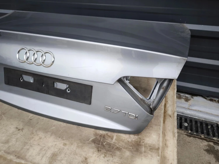KLAPA TYLNA TYŁ AUDI A5 8T COUPE LY7G ORYGINAŁ ŁADNA 2008-2011 !!!