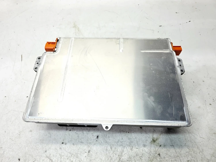 ŁADOWARKA WYSKOIEGO NAPIĘCIA AUDI Q4 E-TRON 89A915000 1EA915684FE