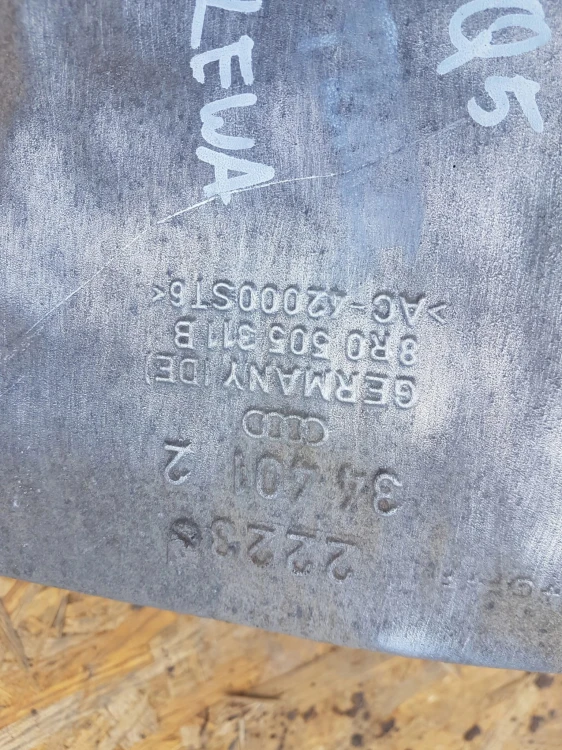 ZWROTNICA LEWY TYŁ AUDI A6 C7 A7 Q5 8R0505311B