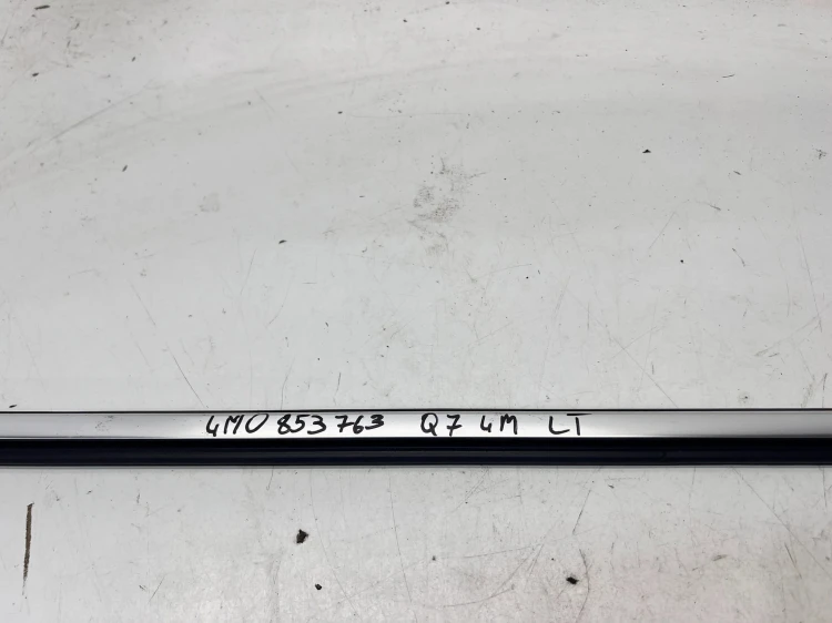 LISTWA CHROM DRZWI LEWY TYŁ AUDI Q7 4M 4M0853763