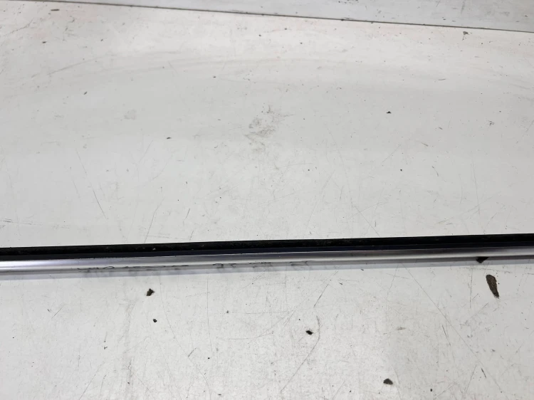LISTWA CHROM DRZWI LEWY TYŁ AUDI Q7 4M 4M0853763