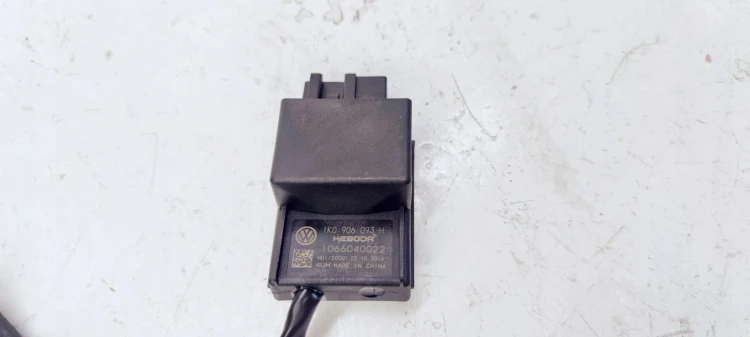 MODUŁ POMPY PALIWA AUDI VW SEAT 1K0906093H