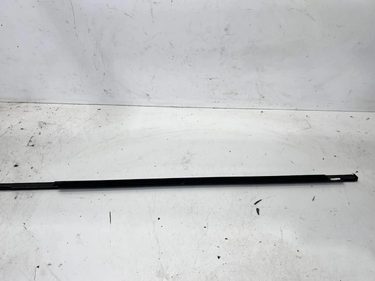 LISTWA CHROM DRZWI LEWY TYŁ AUDI Q7 4M 4M0853763