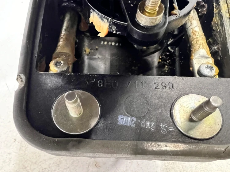 WYBIERAK BIEGÓW LEWAREK AUDI A4 B6 B7 8E0711290 8E0711613D 8E0711271G 5-B