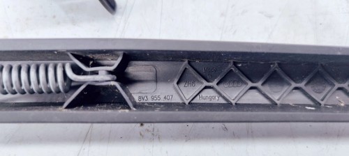 RAMIĘ WYCIERACZKI TYŁ AUDI A3 8V 8V3955407