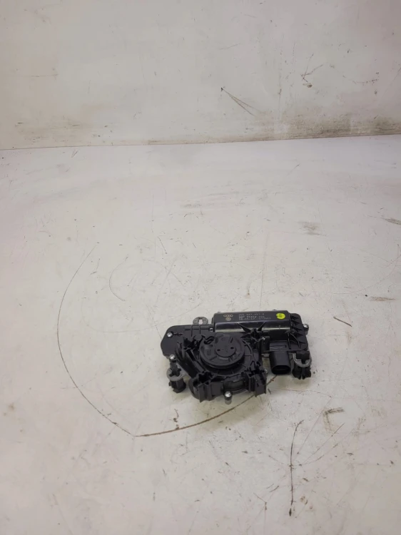 ZAMEK DOCIĄG KLAPY TYŁ AUDI A4 B9 A5 Q7 3V5827887B