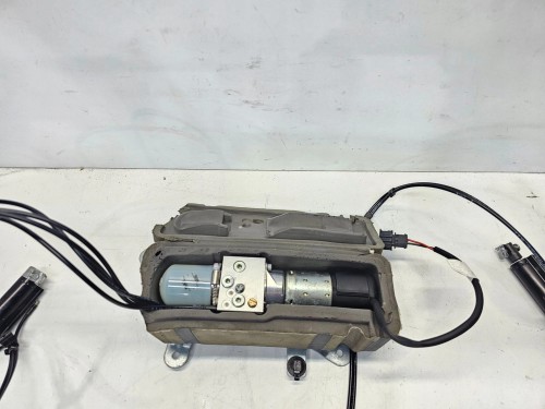 POMPA POMPKA DACHU AUDI A3 8P CABRIO 8P7871791 KOMPLET