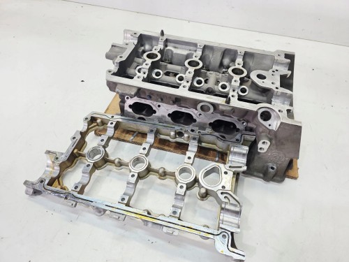 GŁOWICA PRAWA AUDI A4 B7 A6 C6 3.2 FSI 06E103374B 06E103286D