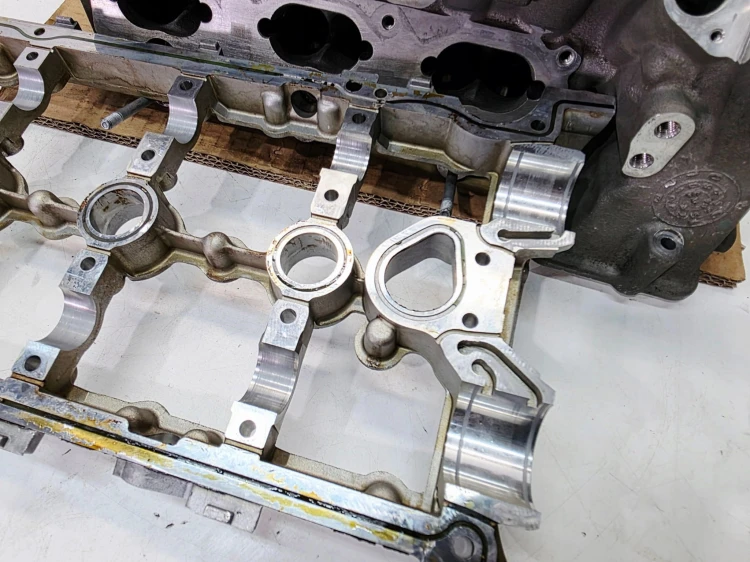 GŁOWICA PRAWA AUDI A4 B7 A6 C6 3.2 FSI 06E103374B 06E103286D