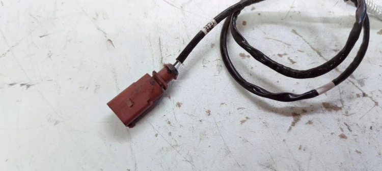 CZUJNIK TEMPERATURY SPALIN AUDI A6 C8 05L906088J