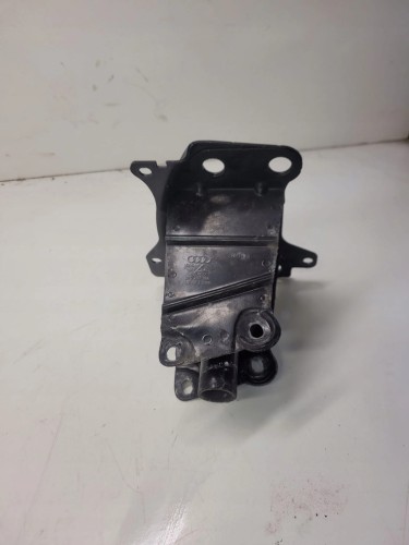 ODBÓJ STREFA ZGNIOTU PRAWA AUDI A3 05-08 8P0807134