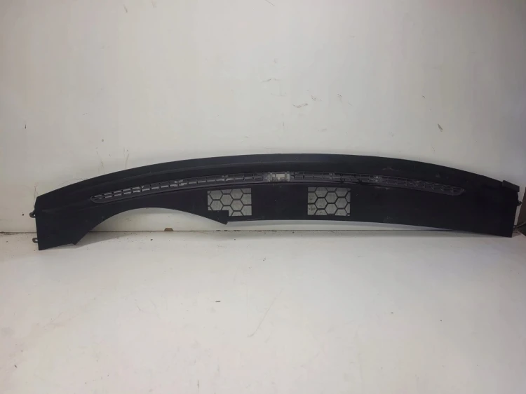 OSŁONA PODSZYBIA DESKI AUDI A6 C6 4F1819923A