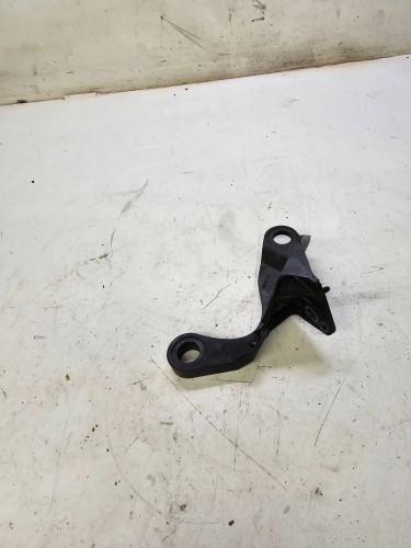 MOCOWANIE ZBIORNIKA WODY AUDI A6 C8 4K0121214N