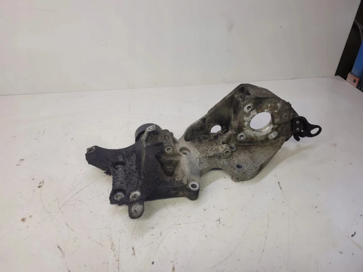 ŁAPA ALTERNATORA AUDI VW 03L903143D ORYGINAŁ !