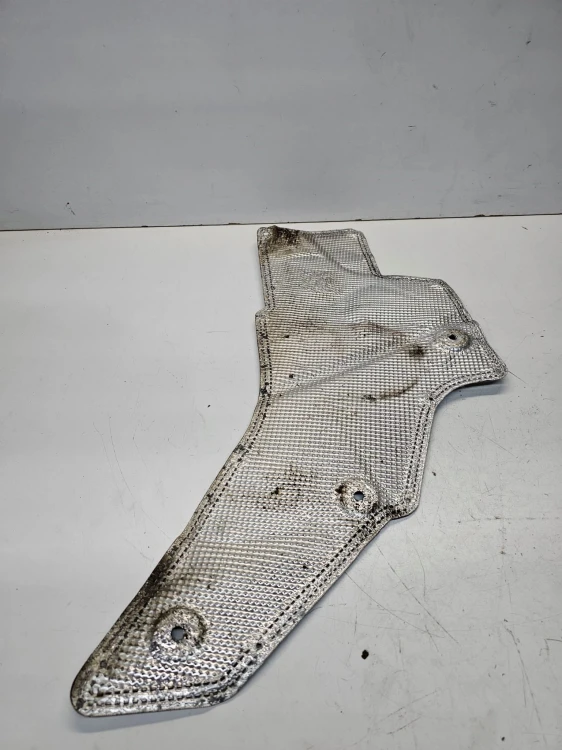 OSŁONA TERMICZNA LEWY AUDI A6 C7 4G0804161