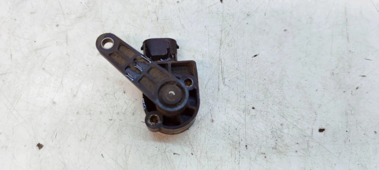 CZUJNIK POZIOMOWANIA ŚWIATEŁ ZAWIESZENIA AUDI A6 C6 A8 D3 Q7 4E0907503C