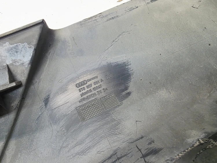 OSŁONA NAKŁADKA PASA GÓRNA AUDI A5 8T 8T0807081A
