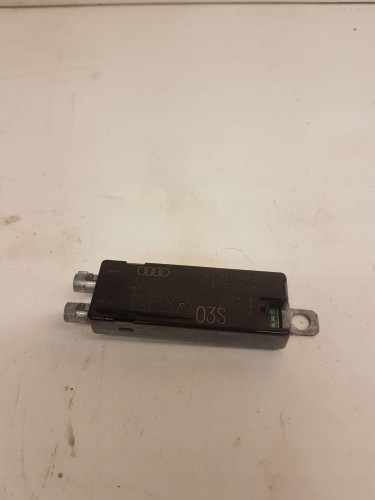WZMACNIACZ ANTENOWY AUDI A3 A4 A6 4F9035225A