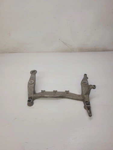 MOCOWANIE KOMPRESORA ZAWIESZENIA AUDI Q7 7L0616879