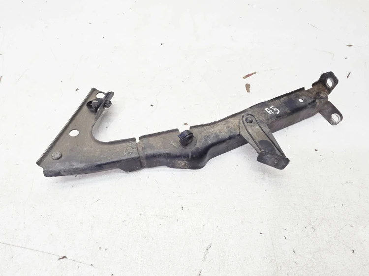 WSPORNIK MOCOWANIE BŁOTNIKA LEWY PRZÓD AUDI A5 8T 8T0821135