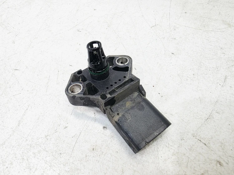 CZUJNIK CIŚNIENIA DOŁADOWANIA AUDI VOLKSWAGEN SEAT SKODA 038906051C