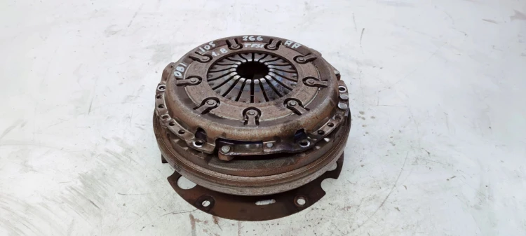SPRZĘGŁO KOŁO DWUMAS AUDI A4 A5 1.8 0B1105266AA *4
