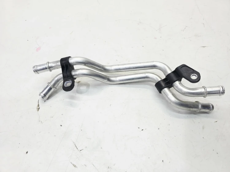 RURA PRZEWÓD WĄŻ WODY AUDI A4 B9 A5 8W 8W0121400B