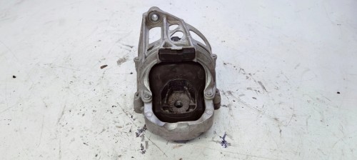 ŁOŻE PODUSZKA SILNIKA LEWA AUDI A6 Q7 4M0199371B