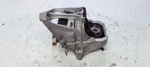 ŁOŻE PODUSZKA SILNIKA LEWA AUDI A6 Q7 4M0199371B