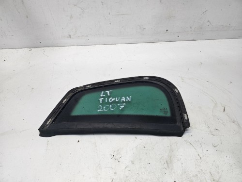 SZYBA KAROSERYJNA LEWY TYŁ VW TIGUAN 2007R POD CHROM 5N0845041L