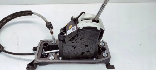 WYBIERAK LEWAREK ZMIANY BIEGÓW AUDI A3 8V 8V2713023M UK