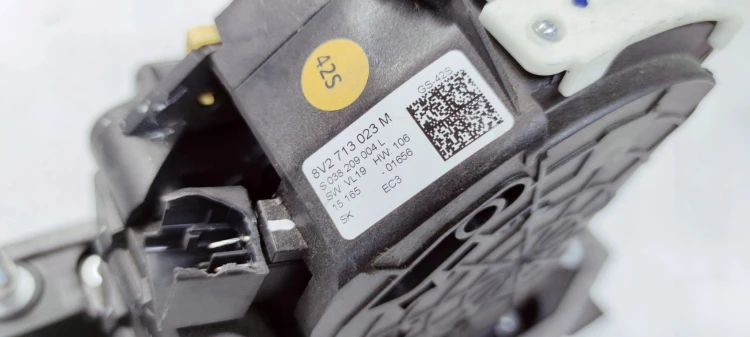 WYBIERAK LEWAREK ZMIANY BIEGÓW AUDI A3 8V 8V2713023M UK