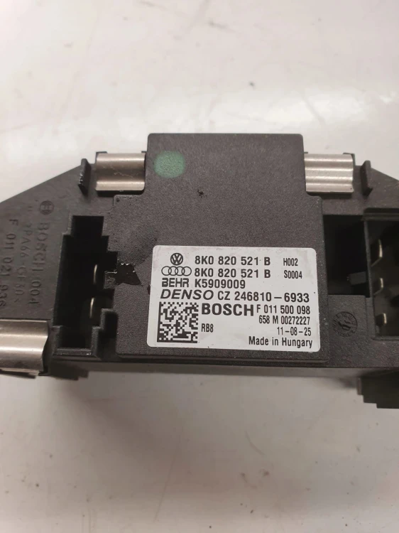 REZYSTOR OPORNIK DMUCHAWY AUDI A4 A5 Q5 8K0820521B
