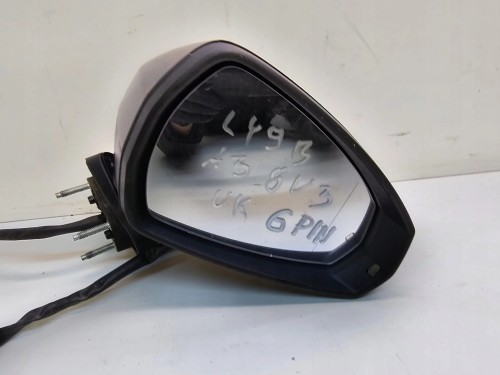 LUSTERKO ZEWNĘTRZNE PRAWE AUDI A3 8V LY9B 6-PIN UK