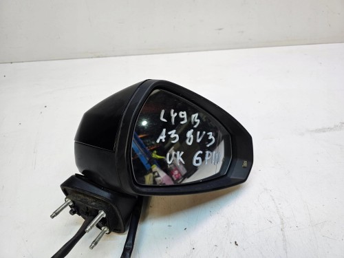 LUSTERKO ZEWNĘTRZNE PRAWE AUDI A3 8V LY9B 6-PIN UK