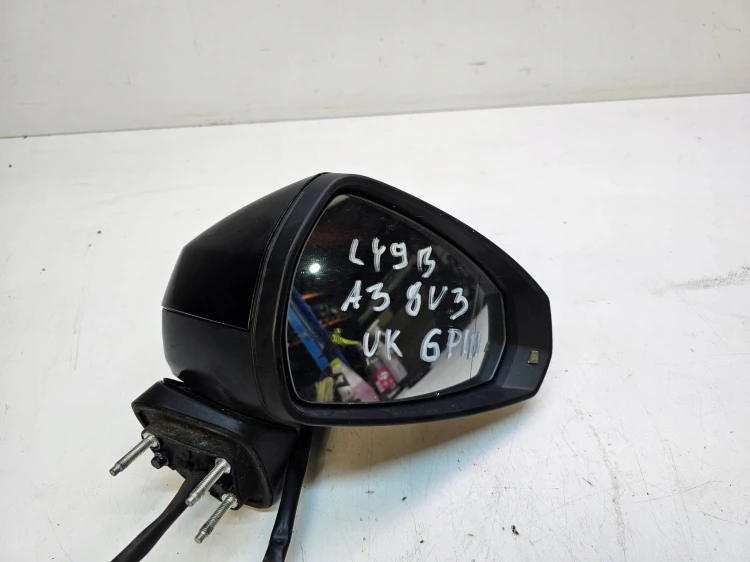 LUSTERKO ZEWNĘTRZNE PRAWE AUDI A3 8V LY9B 6-PIN UK