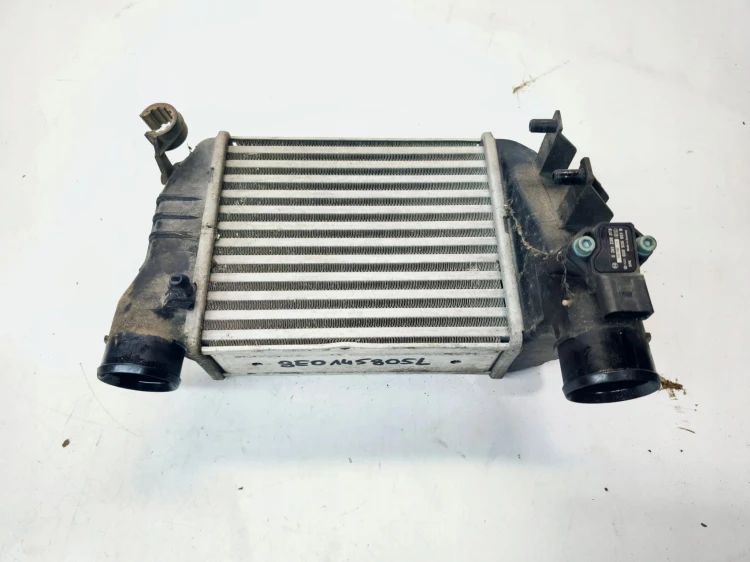 CHŁODNICA POWIETRZA INTERCOOLER LEWY AUDI A4 B6 1.8T TURBO 8E0145805L