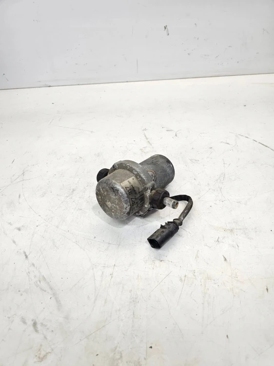 POMPA HAMULCOWA DODATKOWA AUDI A4 B6 B7 8E0927317H