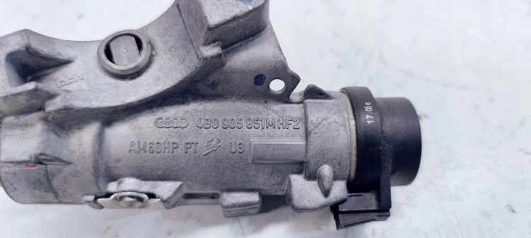 STACYJKA Z KLUCZYKIEM AUDI A4 B7 AUTOM 4B0905851M