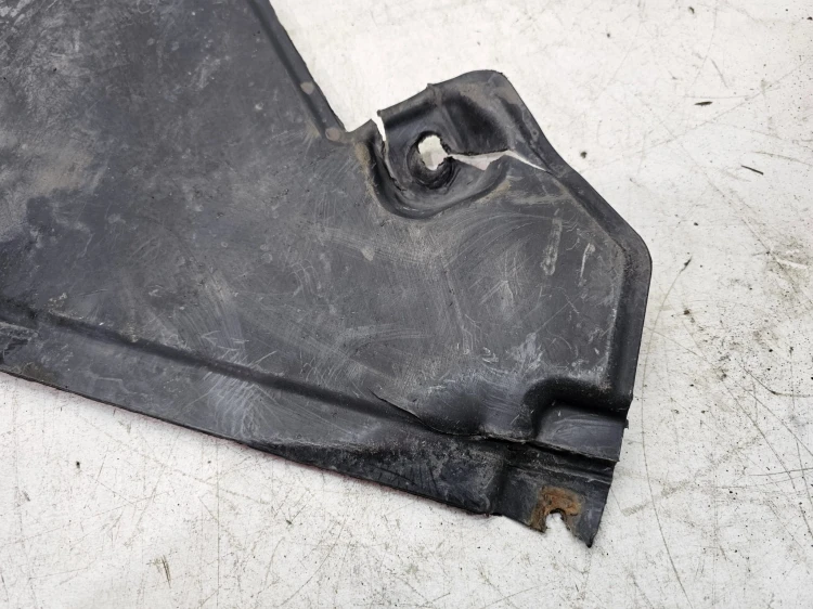 OSŁONA PODWOZIA LEWY TYŁ AUDI Q5 FY 80A825215B 1/26