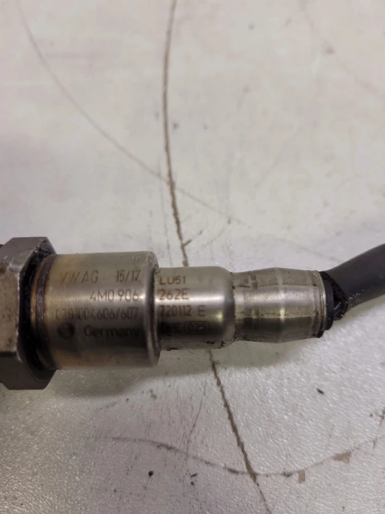 CZUJNIK TEMPERATURY SPALIN AUDI A4 Q7 4M0906262E