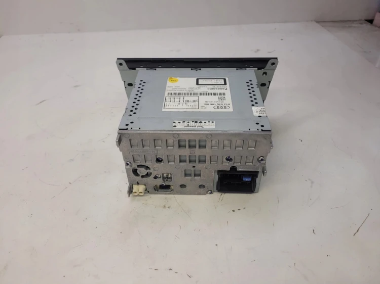 RADIO ZMIENIARKA CD AUDI A4 B8 A5 Q5 8T2035195AB