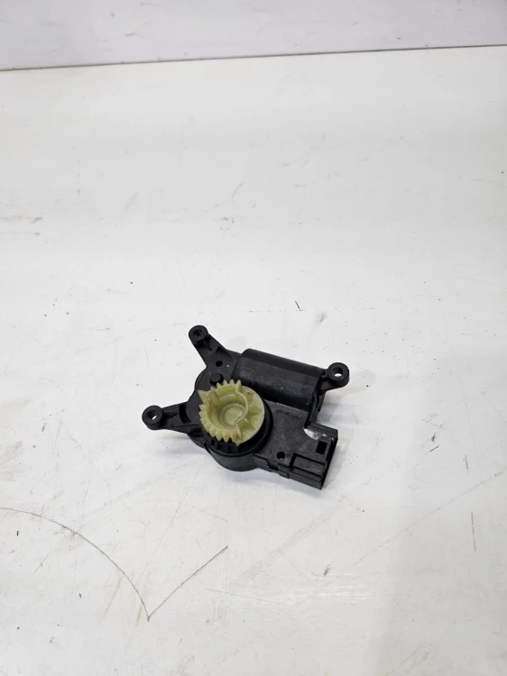 SILNICZEK NAGRZEWNICY AUDI A3 8V VOLKSWAGEN SEAT SKODA 5Q0907511K