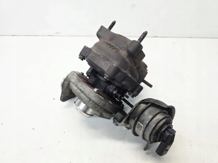 TURBOSPRĘŻARKA TURBO TURBINA AUDI A4 B8 A5 Q5 A6 C7 2.0 TDI CGLC 03L145721B