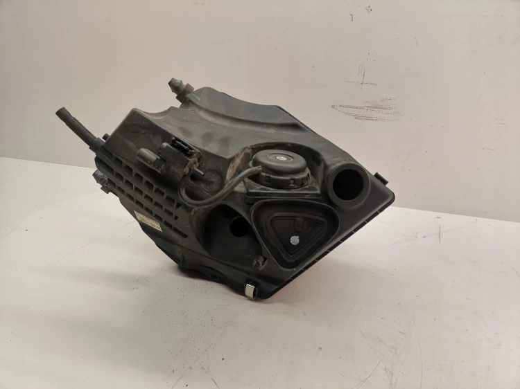 OBUDOWA FILTRA POWIETRZA AUDI A6 C6 3.2 4F0133835G