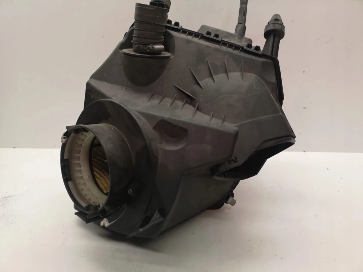 OBUDOWA FILTRA POWIETRZA AUDI A6 C6 3.2 4F0133835G