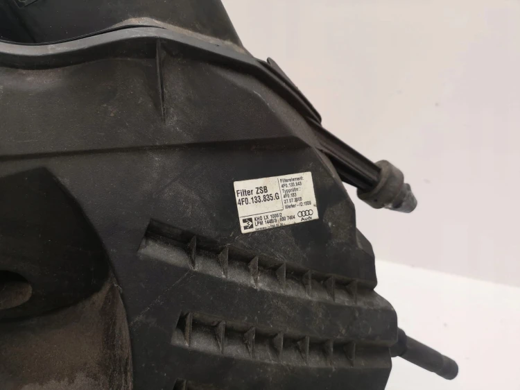 OBUDOWA FILTRA POWIETRZA AUDI A6 C6 3.2 4F0133835G